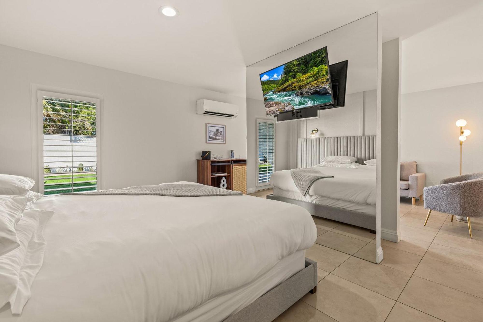 Casa Oliver Hotel & Resort - A Men'S Clothing Optional Resort In Palm Springs Zewnętrze zdjęcie
